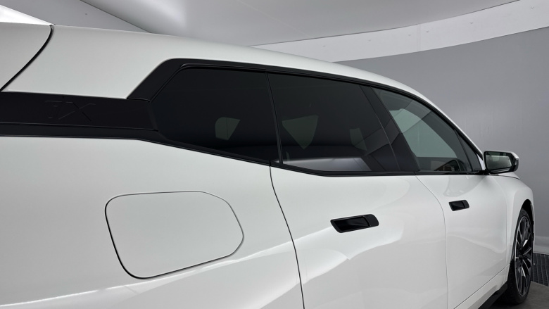 BMW iX 300kW xDrive45 M Sport 101kWh 5dr Auto [Pro Pack] Electric Estate